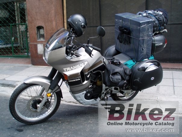 Big nymous user. xl 600 v transalp (reduced effect) picture and wallpaper from Bikez.com